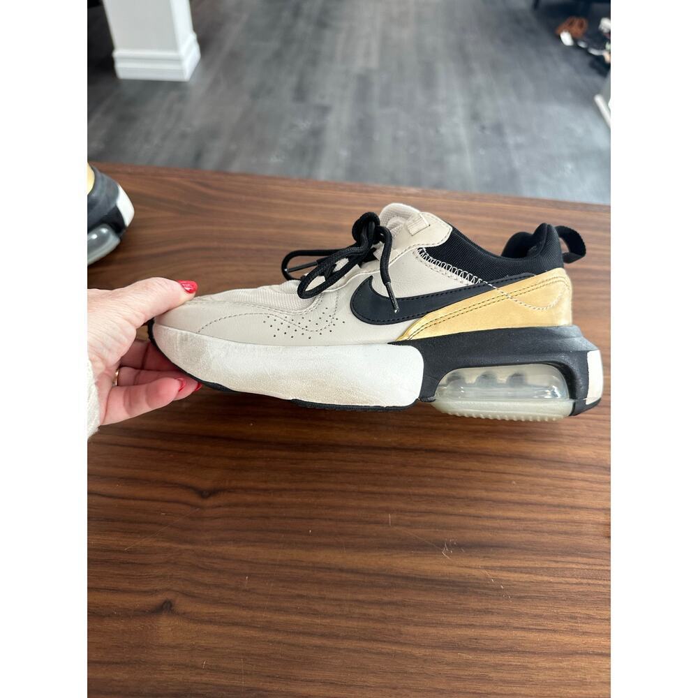 SOLD - Picture 8 of 11